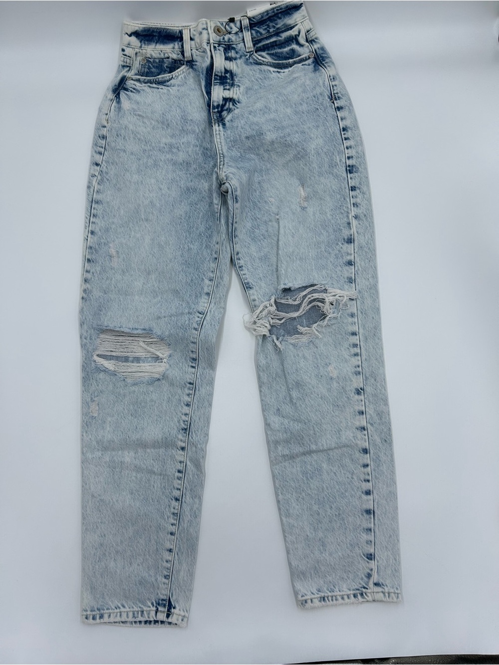 Zara Distressed Light Wash Mom Fit Jeans 4 NWT
